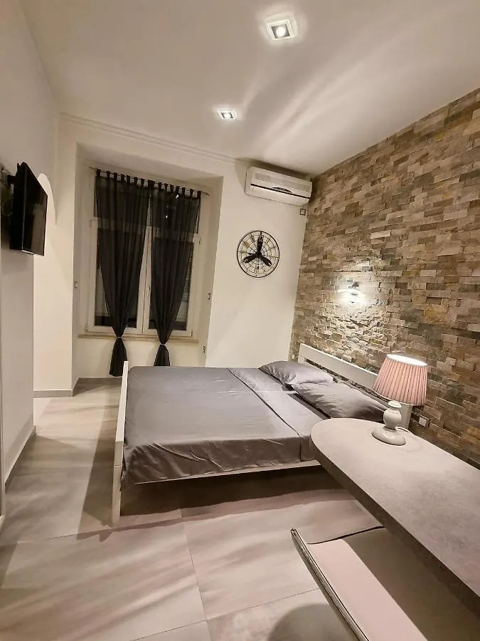 Apartment Amfiteatar Pula 0*,  Croatia